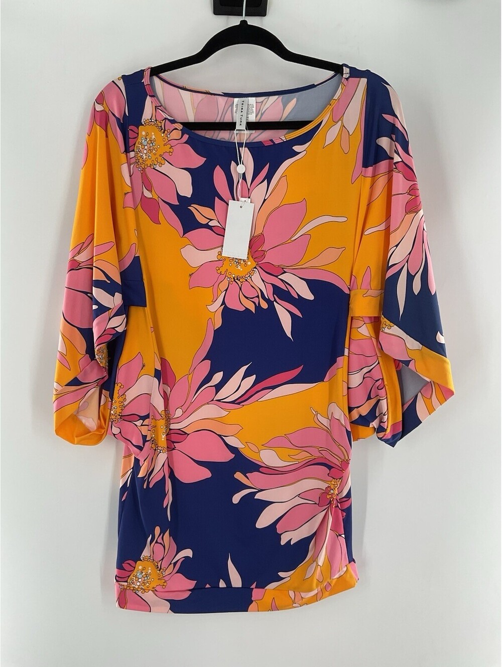 Trina Turk NWT Womenโs Size Medium Tunic Blouse Floral 132